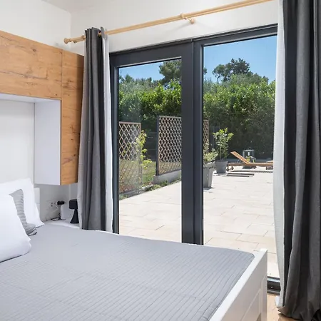 Vila Akadia Holiday - Heated Pool Zadar